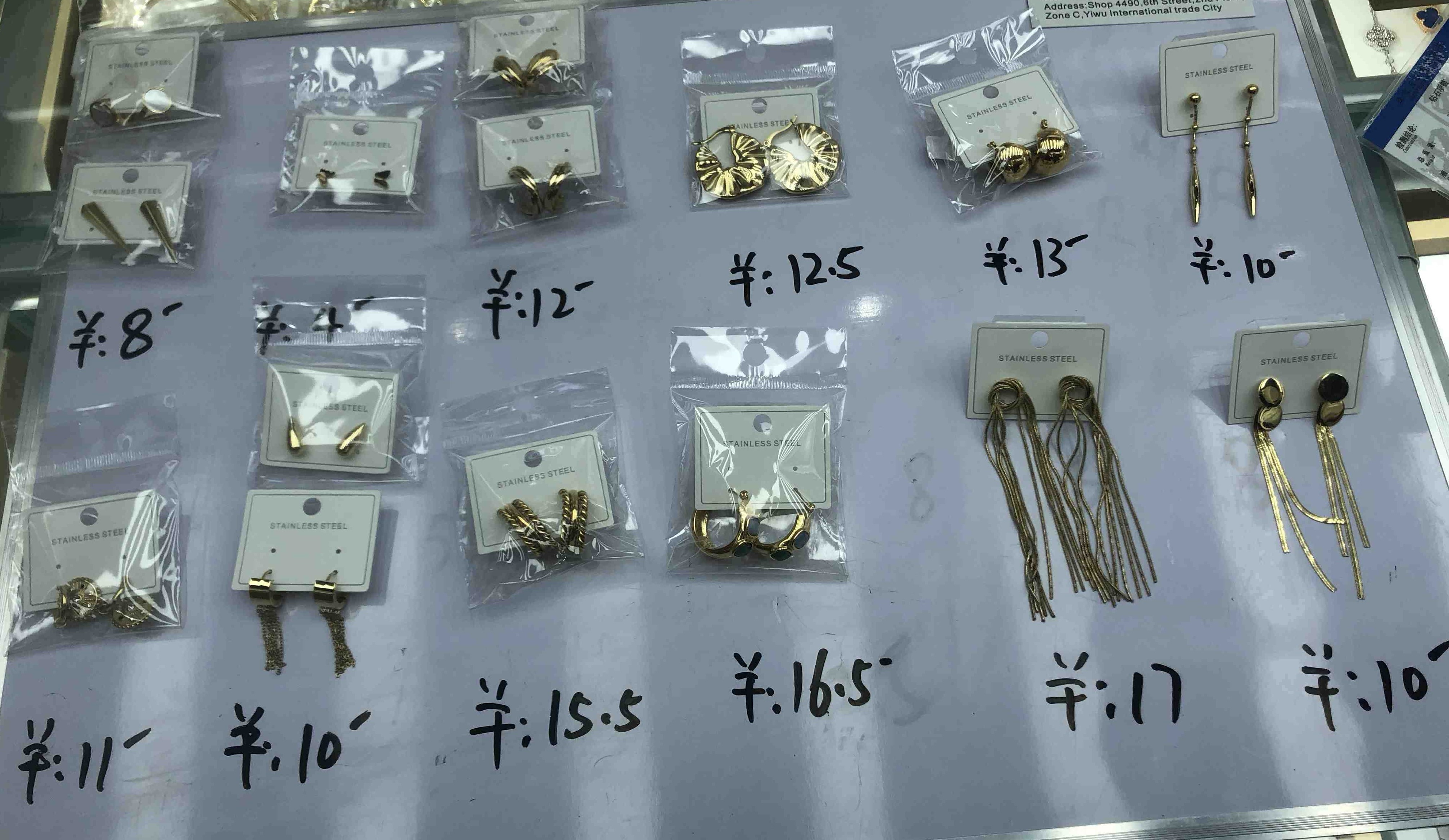 Stainless_Steel_Jewelry_Wholesale_Price_in_Yiwu_Market_China