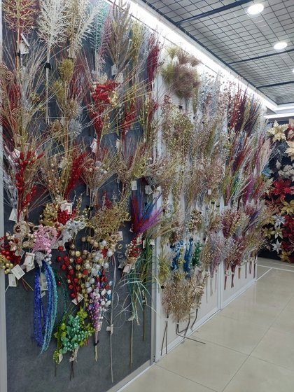 9128 MuCheng Christmas Flowers Showroom 010