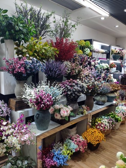 9129 HONGJINGSHU Artificial Flowers Showroom 004