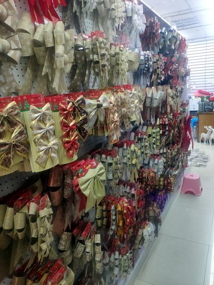 9136 SHZM Home Decor Giftware Factory Wholesale Supplier in Yiwu China. Showroom 021